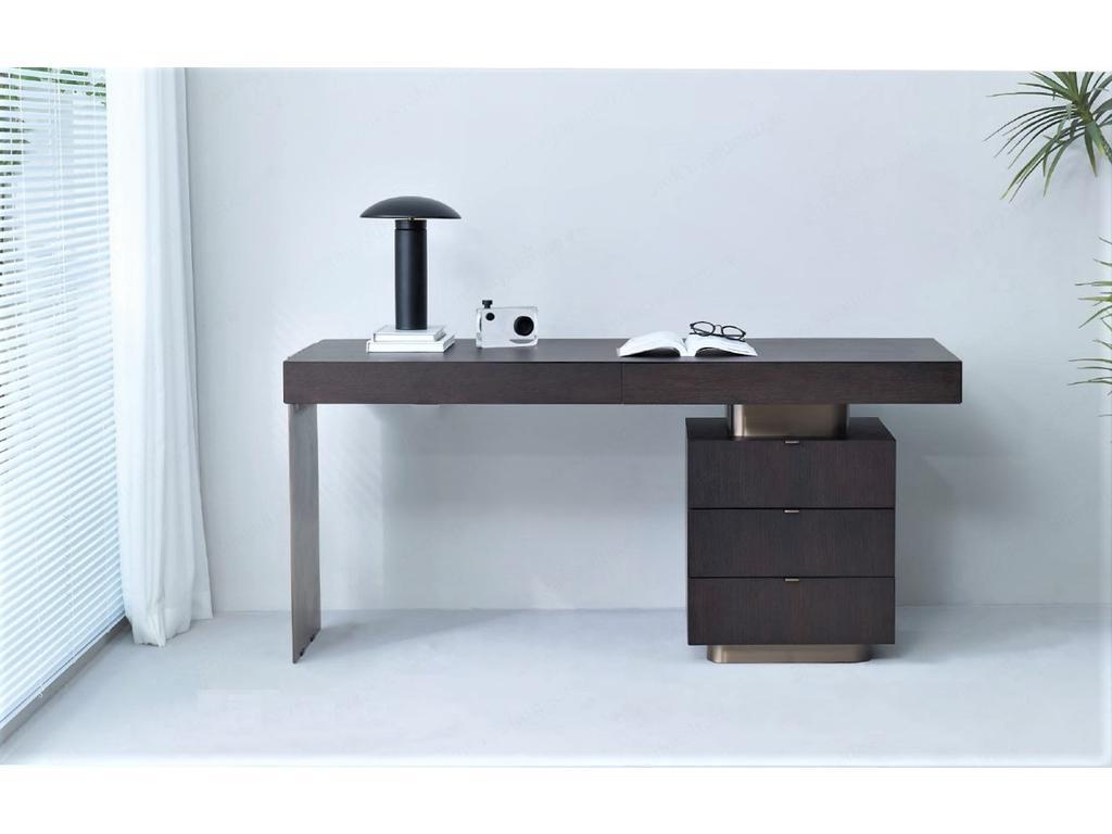 STG: стол письменный(темный)