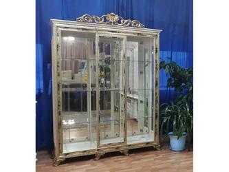 Dia: витрина 3-х дверная(бежевый)