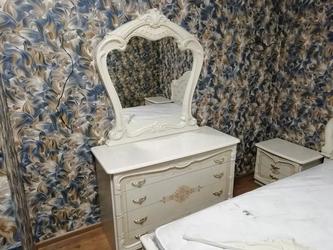 Dia: комод с зеркалом(бежевый)