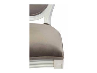 Interior: стул(белый, коричневый)