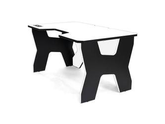 Generic Comfort: стол компьютерный(черный, белый)