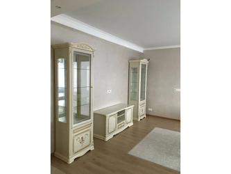 Dia: витрина 1 дверная(крем)